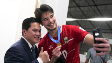 Pelukan Haru Elkan Baggott ke Erick Thohir usai Timnas Indonesia Juara FIFA ASEAN Cup 2026, Ucapannya Bikin Tersentuh