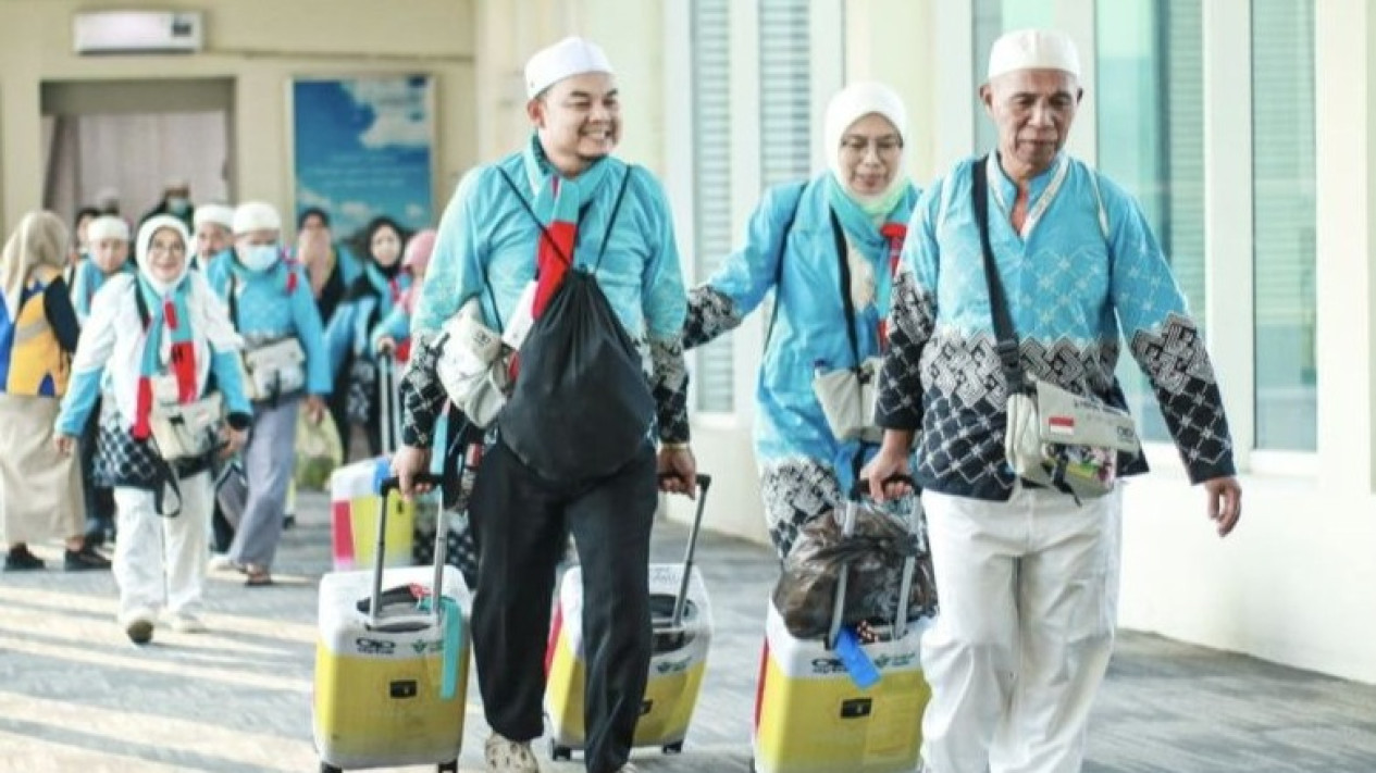 Kabar Penting Calon Jamaah, Biaya Haji 2027 Resmi Turun dari Rencana Awal, Segini yang Wajib Disetor
            - galeri foto