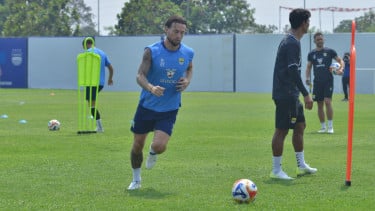 Marc Klok Tantang Persib Buktikan Kualitas di Thailand, Soroti Lompatan Sepak Bola Indonesia