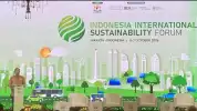 Luhut Yakinkan Investor: Jangan Ragu Masuk, Indonesia Tidak akan Kolaps