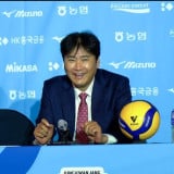 Baru Satu Hari Pimpin Red Sparks, Kwon Sun-chan Akui Grogi Pimpin Vanja Bukilic Cs 