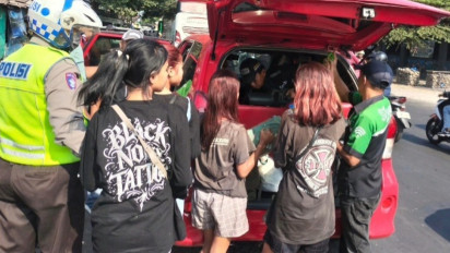 Diduga Jadi Korban Perdagangan Orang, Empat Remaja Perempuan Asal Jateng Diselamatkan Polantas Sidoarjo