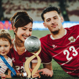 Kini Bahagia Bersama Justin Hubner, Begini Cara Jennifer Coppen Bangkit dari Duka Masa Lalu