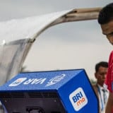 Profil Nazmi Nasaruddin, Wasit Asal Malaysia yang Batalkan Penalti Mariano Peralta di Laga Persib Bandung vs Port FC