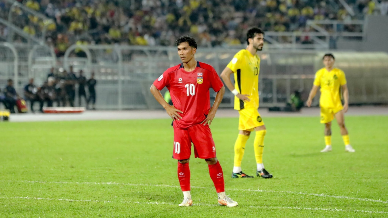 Media Inggris Ungkap Skandal Match Fixing di Piala AFF 2026, Pemain Timnas Laos Ditangkap
            - galeri foto
