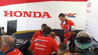 Veda Ega Pratama Bikin Bangga di Mandalika, Masuk 10 Besar FP1 Moto3 GP Indonesia 2026