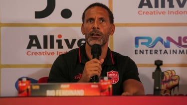 Tampil di Hadapan Fans Indonesia, Rio Ferdinand Tak Mau Kalah dari Arsenal dalam Laga The Rivalry Returns: Menang Itu Penting