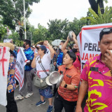 Akses Kerja Masih Tertutup, Ratusan Karyawan Minta Gubernur Jakarta Turun Tangan