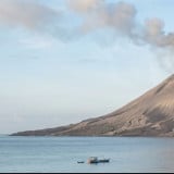 Viral Tsunami 60 Meter Akibat Erupsi Anak Krakatau, Badan Geologi Bongkar Fakta Video TikTok yang Bikin Resah