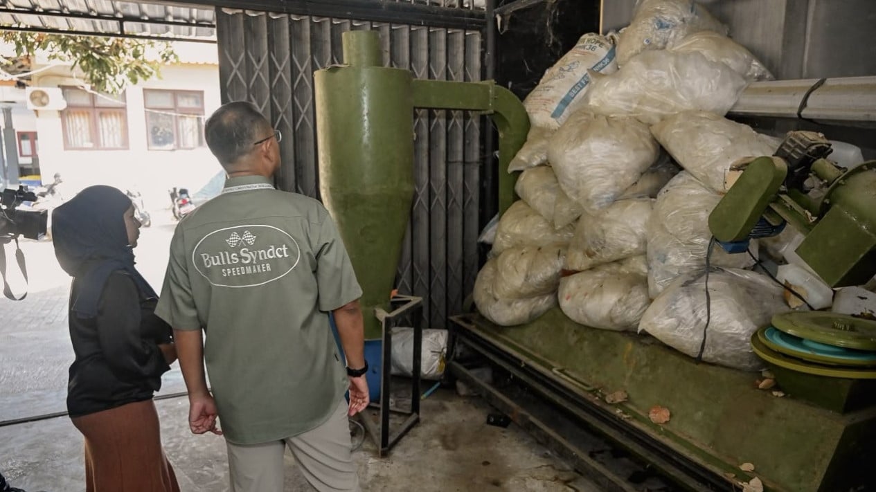 Pertamina Dukung Bank Sampah Desa Kuta, Pengelolaan Sampah Kawasan Wisata Mandalika Lebih Optimal
            - galeri foto