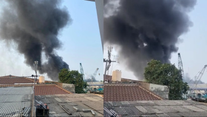 Pabrik di Kawasan Industri Cakung Jaktim Terbakar, Belasan Damkar Diterjunkan