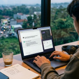 5 Cara Cari Cuan dari AI pada 2026, Modal Laptop dan Skill! Gen Z Bisa Mulai dari ChatGPT