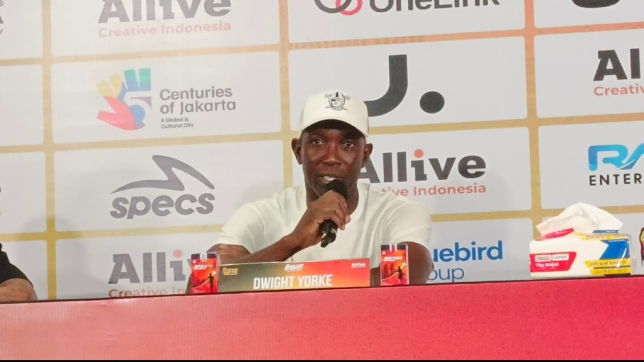 ‎Legenda Manchester United Dwight Yorke Ungkap Kesan Menarik soal Jakarta, Singgung Soal Kemacetan Ibu Kota
            - galeri foto