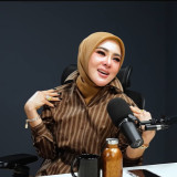 Harga Outfit Syahrini saat Datang ke Podcast Raditya Dika Ditaksir Mencapai Rp41 Miliar