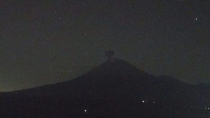 Gunung Semeru Erupsi Lima Kali Beruntun dalam Semalam, Tinggi Letusam Abu Capai 1 Km