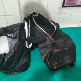 Detik-Detik Aksi Gadis 17 Tahun Terekam CCTV Jinjing Tas Berisi Bayi, Nasibnya Berakhir di Tangan Polisi