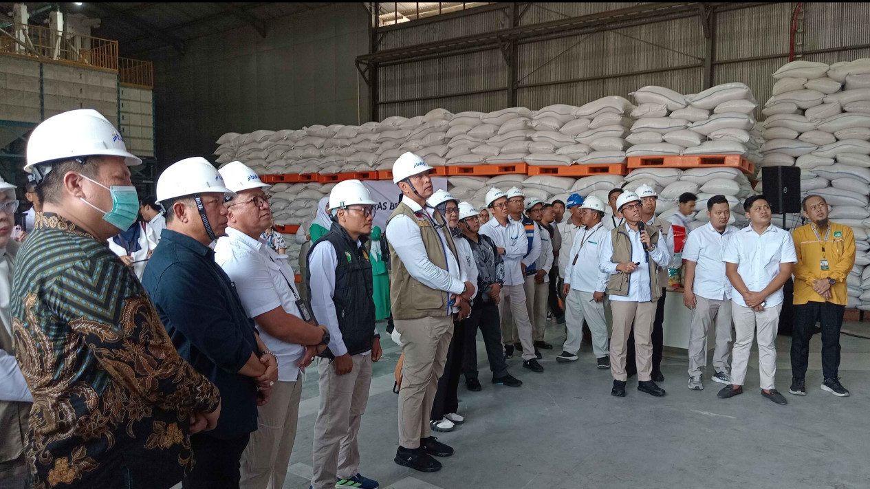 Pengadaan Beras BULOG di Jawa Timur Tembus 979 Ribu Ton, Lampaui Target 110 Persen
            - galeri foto