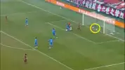Viral di Sosial Media dan Cuma Terjadi di China, 2 Bola Jadi Gol Berbarengan di League One 
