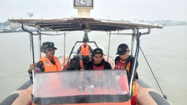 Nelayan di Karimun Diduga Terjatuh ke Laut, Tim SAR Masih Lakukan Pencarian