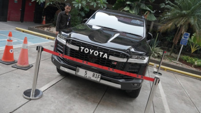 KPK Sita Mobil Mewah Milik Eks Bupati Kebumen Terkait Kasus Suap Summarecon