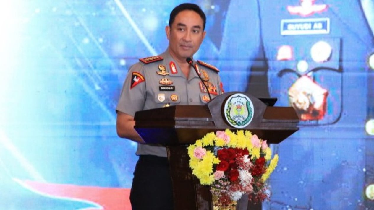 Bukan Cuma Bareskrim, Kapolri Juga Geser Deretan Kapolresta dan Kirim Jenderal ke BIN, Ini Daftar Lengkapnya
            - galeri foto