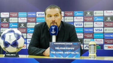Pelatih The Cong Viettel FC Dibuat Pusing dengan Skema Persib Bandung, Velizar Popov: di Level Asia Mereka Berbeda