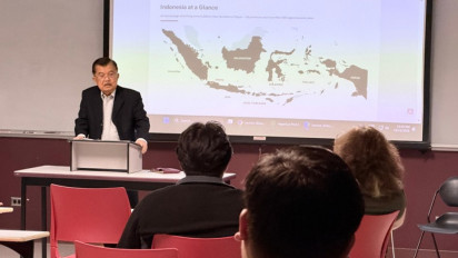 Kritik Demokrasi Liberal saat Kuliah Umum di NIU, JK: Jabatan Publik Tak Cukup Bermodal Popularitas