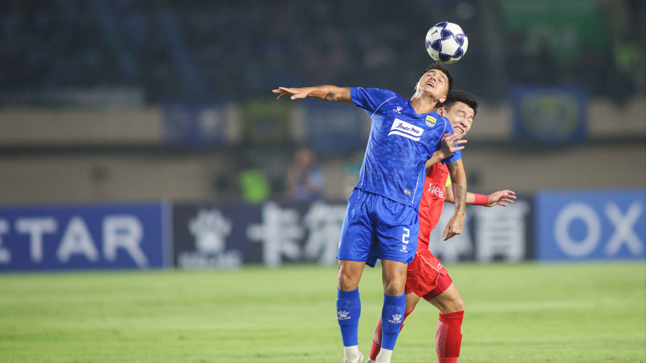 Persib Unggul 1-0 atas Cong Viettel FC di Babak Pertama AFC Champions League Two 2026-2027, Mario Peralta Cetak Gol
            - galeri foto