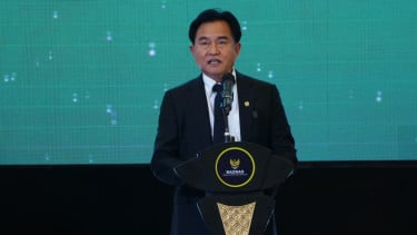 Menko Yusril Buka Wacana Revisi UU Zakat Demi Perkuat Posisi BAZNAS