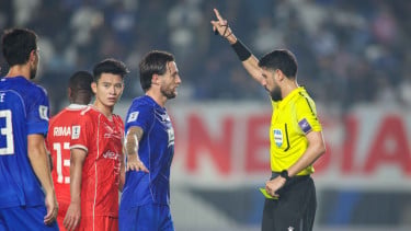 Marc Klok Dikartu Merah saat Persib Kalahkan Viettel FC, Igor Tolic Singgung Masalah Serius