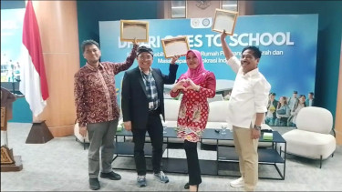 Senator DPD RI Desak Pemerintah Terima Bantuan Negara Sahabat untuk Atasi Karhutla