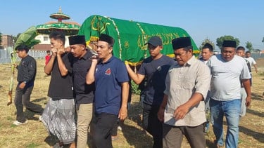 Safriel, Salah Satu Korban Meninggal Akibat Karhutla Bromo Dimakamkan