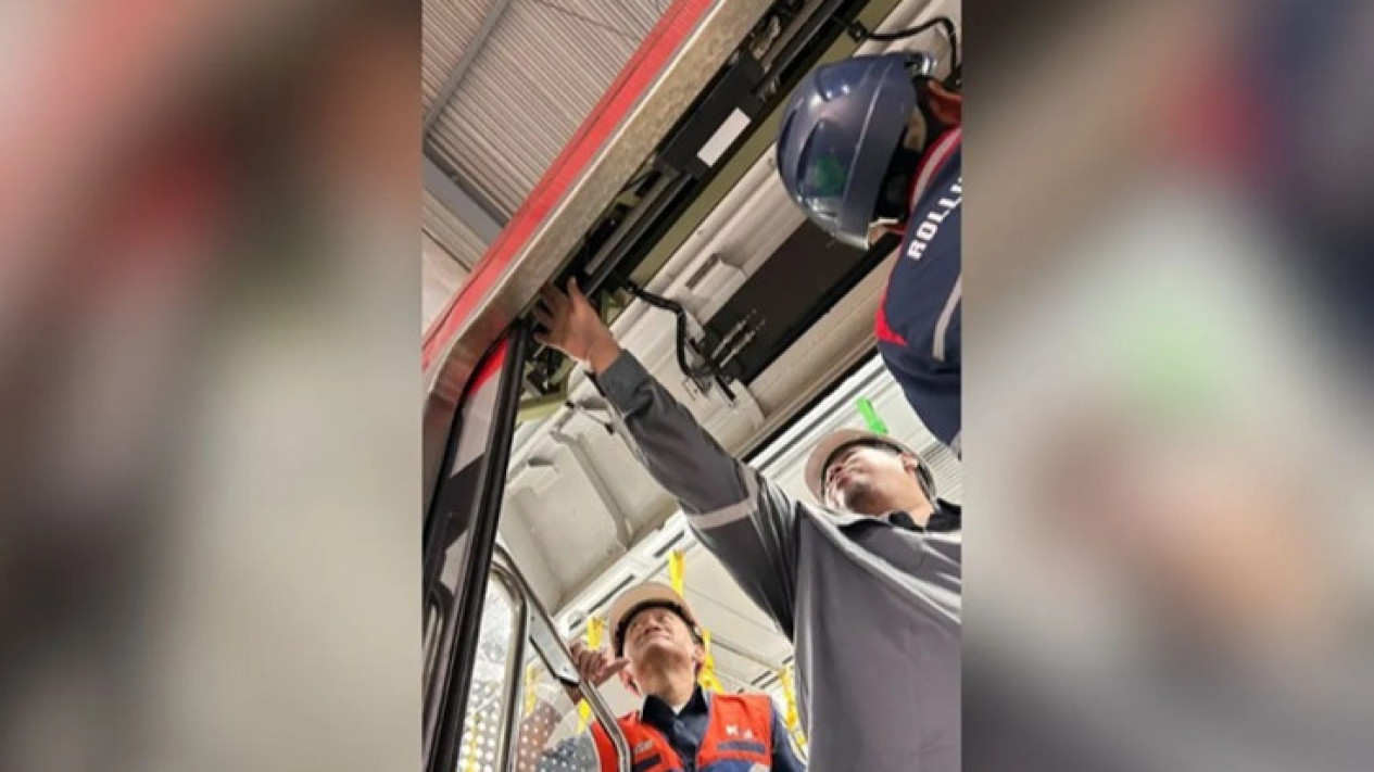 "Anker" Keluhkan KRL INKA Kerap Gangguan, KAI: Kami Tangani dengan Serius, Setiap Kendala Harus Diketahui Akar Masalahnya
            - galeri foto