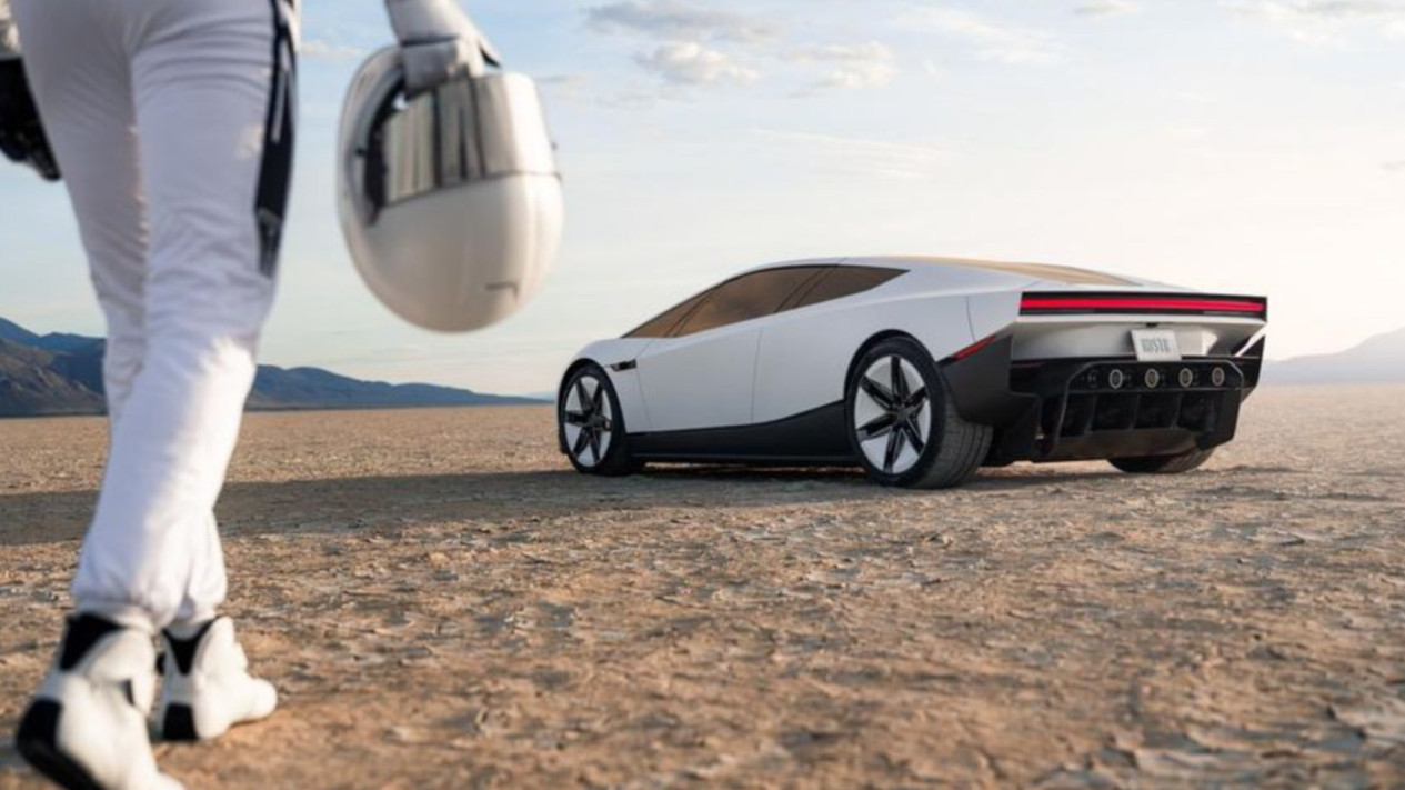 Intip Spesifikasi Tesla Roadster, Mobil Listrik Terbang Elon Musk dengan Teknologi Pendorong Gas SpaceX: Punya 1.500 HP!
            - galeri foto