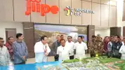 70 Persen Pekerja JIIPE Berasal dari Lokal, Kawasan Industri Gresik Ini Jadi Penggerak Ekonomi Jawa Timur