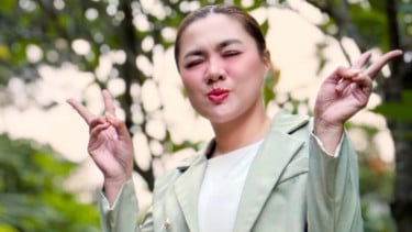 Curhat Vicky Shu Tetiba Ditagih oleh DC Pinjol, Resah dengan Ancaman Penyebaran Data Pribadinya