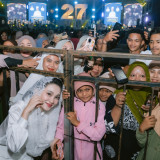 Haru! Sherly Tjoanda Tepati Janji Unggah Foto Anak Berjaket Pink dari Aceh yang HP-nya Habis Baterai