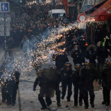 Paris Mencekam! Demo Biaya Hidup Berubah Kericuhan, Toko-toko Jadi Sasaran Jarah