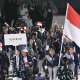 Atlet Para Atletik Indonesia Jaenal Aripin Akui Merinding Bawa Bendera Merah Putih di Pembukaan Asian Para Games 2026
