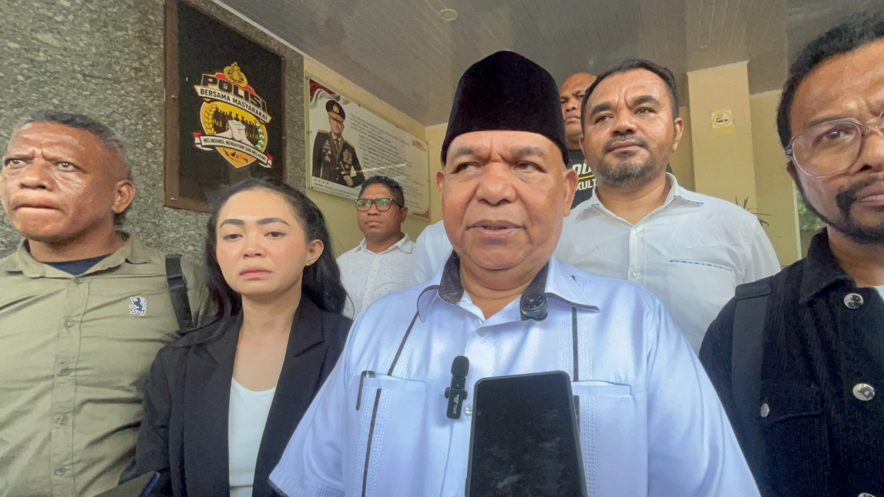 Pengacara Ungkap Hasil Autopsi Bharatu Valdo yang Tewas Dibunuh Junior, 4 Proyektil Peluru Bersarang di Kepala
            - galeri foto