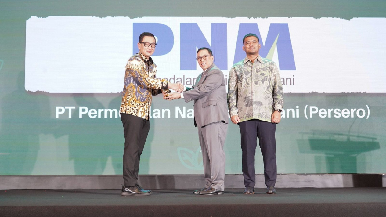 PNM Raih ESG NOW Awards 2026, Dorong Ibu Nasabah Mekaar Ubah Sampah Jadi Nilai Ekonomi
            - galeri foto