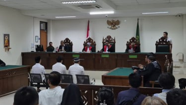 Keluarga Korban Pengeroyokan oleh Anggota DPRD Bekasi Nyatakan Kekecewaan atas Putusan Hakim