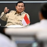 Survei Poltracking: Bansos Tepat Sasaran dan MBG Sukses Dongkrak Kepuasan Publik Terhadap Pemerintahan Prabowo-Gibran