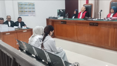 Jaksa KPK Tuntut 2 Tahun Lebih Dua Terdakwa Penyuap Bupati Muara Enim Kasus Korupsi Smart Board dan Chromebook