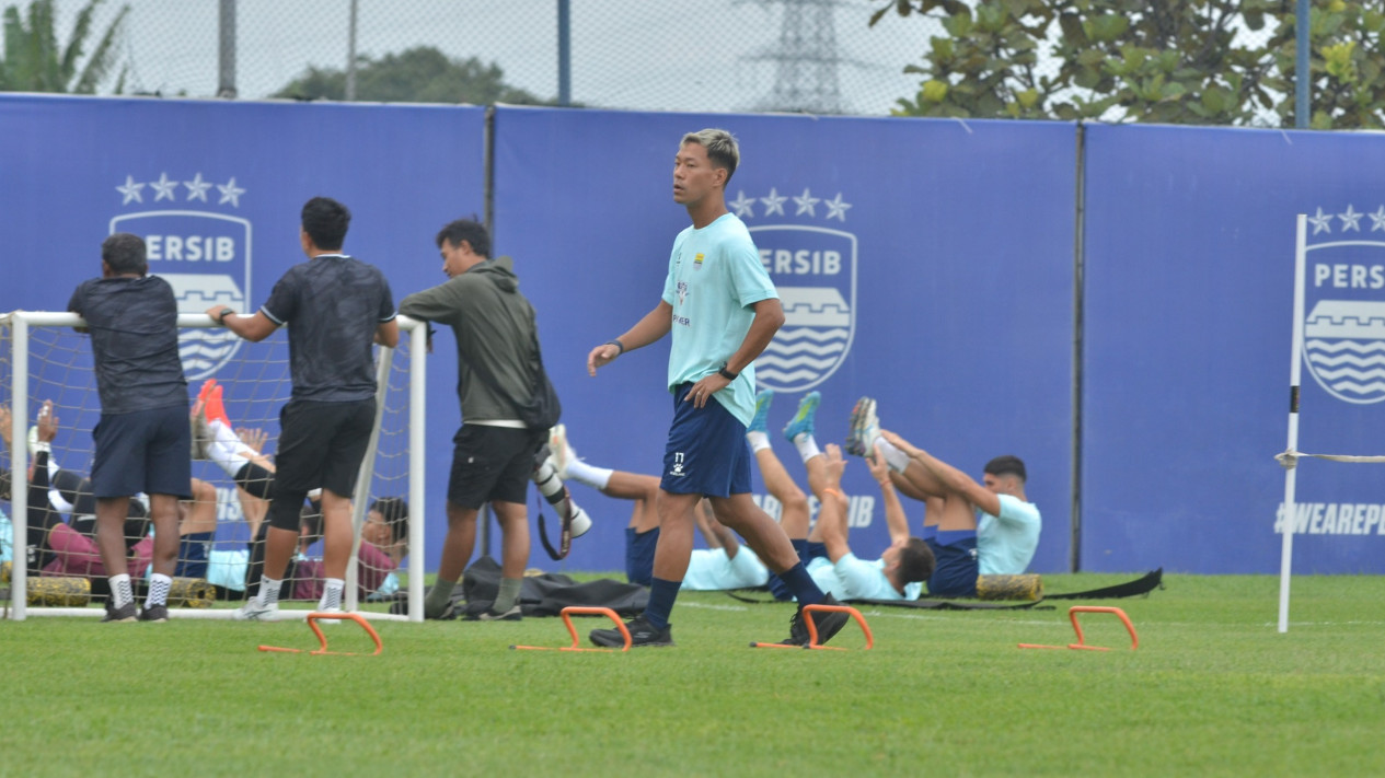 Kabar Baik Bagi Persib, Gakuto Notsuda Kembali Bergabung dalam Sesi Latihan Tim
            - galeri foto