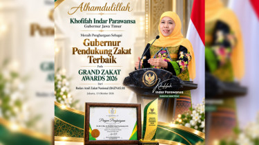Gubernur Khofifah Raih Grand Zakat Award 2026 dari BAZNAS RI, Komitmen Pengelolaan Zakat untuk Kesejahteraan Masyarakat