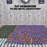 Penampakan Barang Bukti 858 Cartridge Etomidate dan Sabu Kasus Peredaran Narkoba di Jakarta Barat, Dua Pria Diamankan