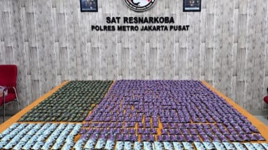 Penampakan Barang Bukti 858 Cartridge Etomidate dan Sabu Kasus Peredaran Narkoba di Jakarta Barat, Dua Pria Diamankan