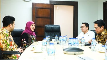 Gubernur Khofifah dan Wagub Emil Dardak Datangi Kementerian ESDM, Bahas Kepastian Pasokan BBM di Jatim