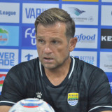 Igor Tolic Bedah Potensi Kekuatan Lawan Jelang Duel Persib Kontra Madura United